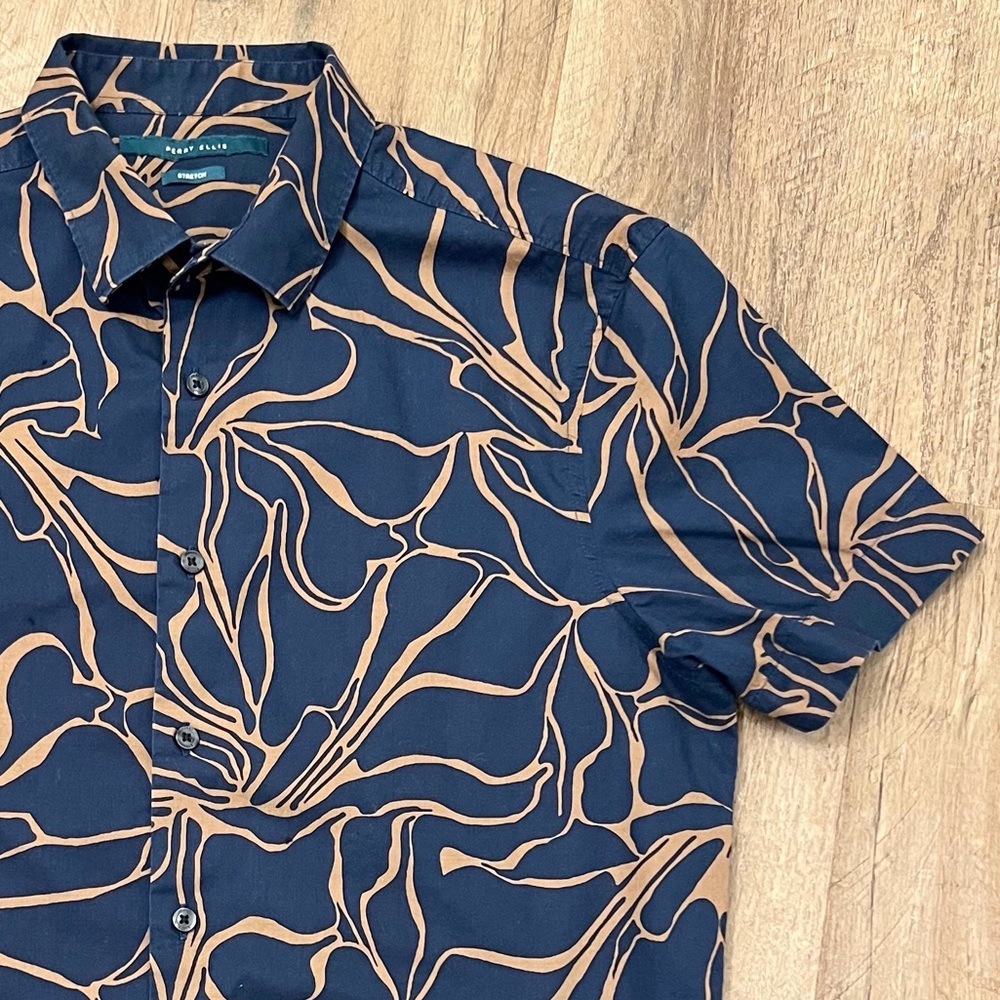 Perry Ellis Navy Short Sleeve Button Front Shirt - Picture 4 of 9